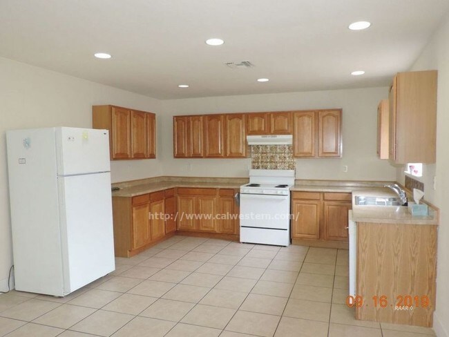 Building Photo - College Heights with a Mother-In-Law Suite