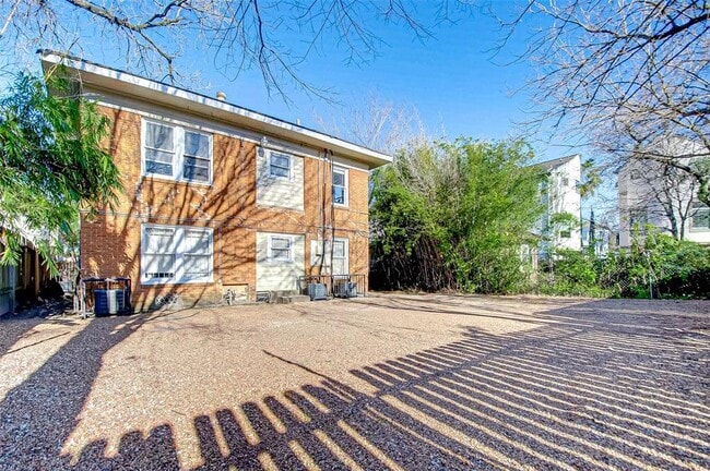 Building Photo - 4823 Jackson St