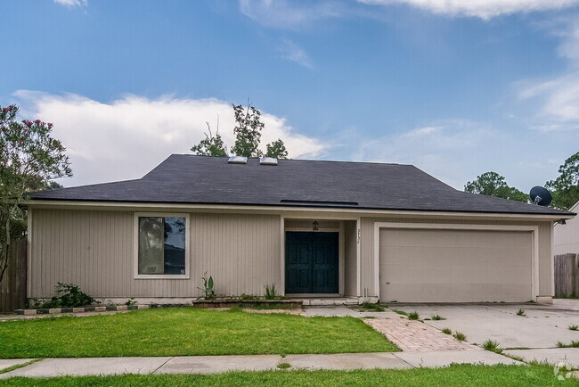 Building Photo - 3738 Indian Princess Rd N