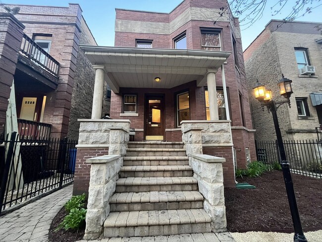 Foto del edificio - 5207 N Winthrop Ave