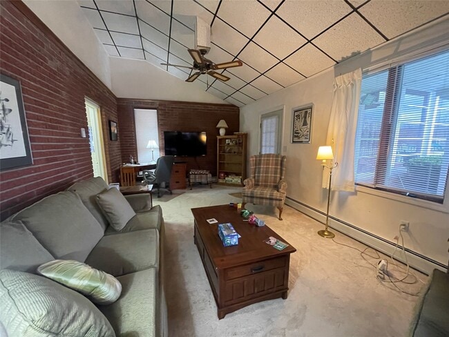 Foto del edificio - 1392 Marshland Rd