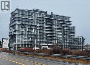 Building Photo - 461 Green Rd