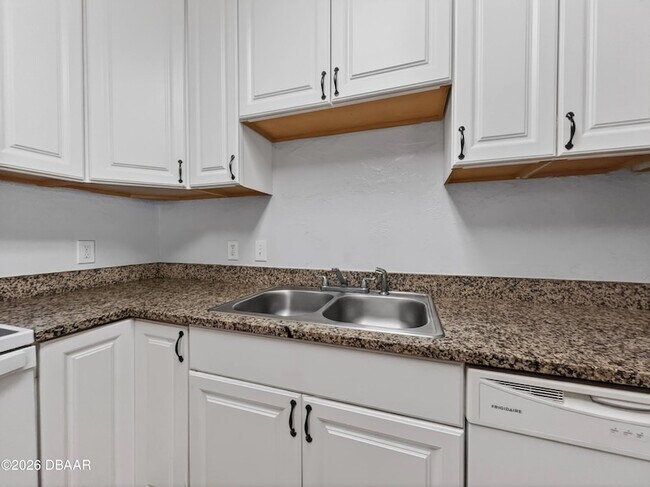 Foto del edificio - 632 Tarragona Way