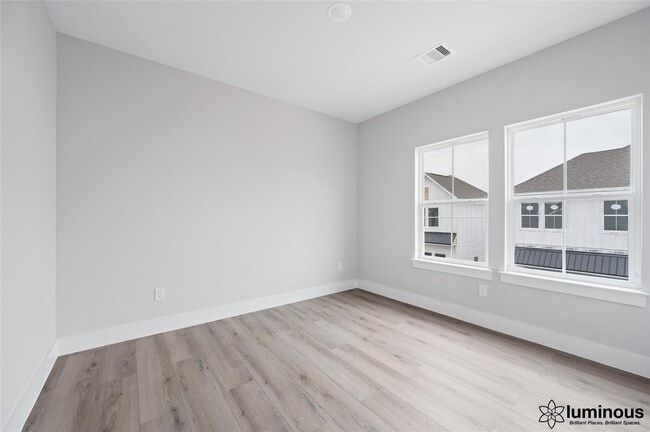 Foto del edificio - 6702 Metro Blvd