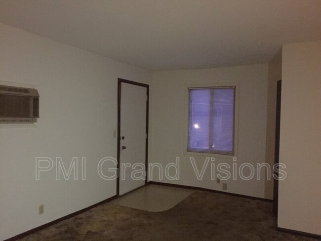 Building Photo - 333 Southland Dr