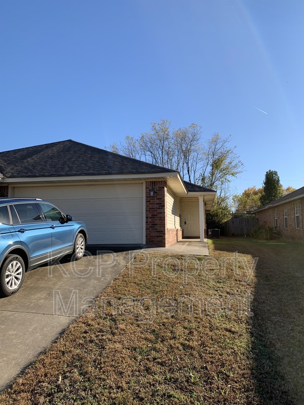 2115 Plum Creek Ln, Alma, AR 72921 Condo for Rent in Alma, AR