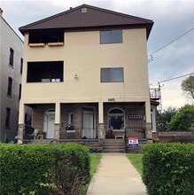 Building Photo - 301 S Winebiddle St