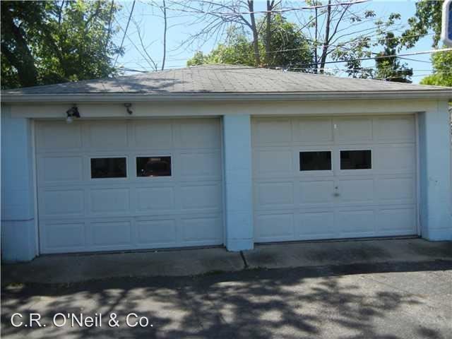 Building Photo - 699-701 Village Dr