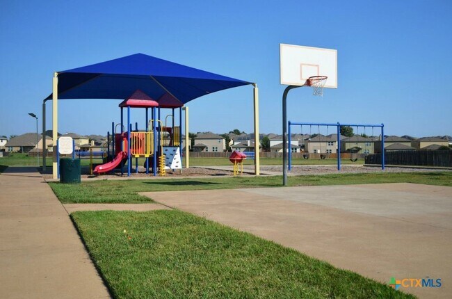 Foto del edificio - 9611 Raeburn Court