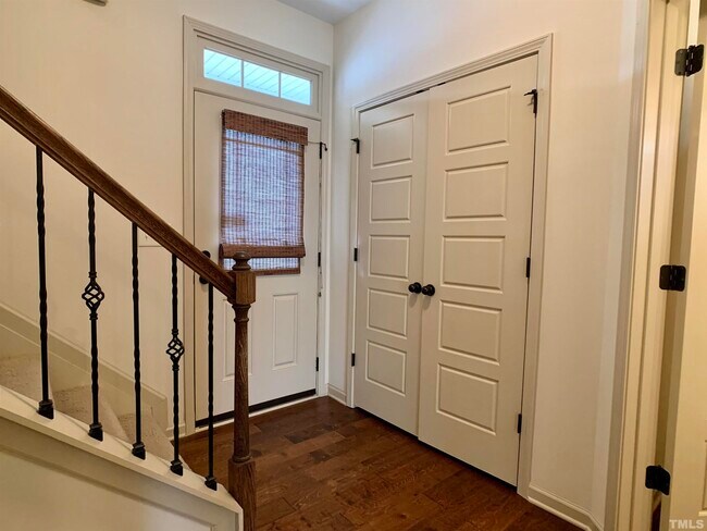 Foto del edificio - 312 E Webber Ln