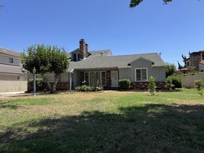 Building Photo - 148 W Magna Vista Ave