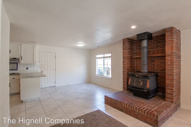 Building Photo - 3 br, 2 bath House - 2718 Wyndham Lane