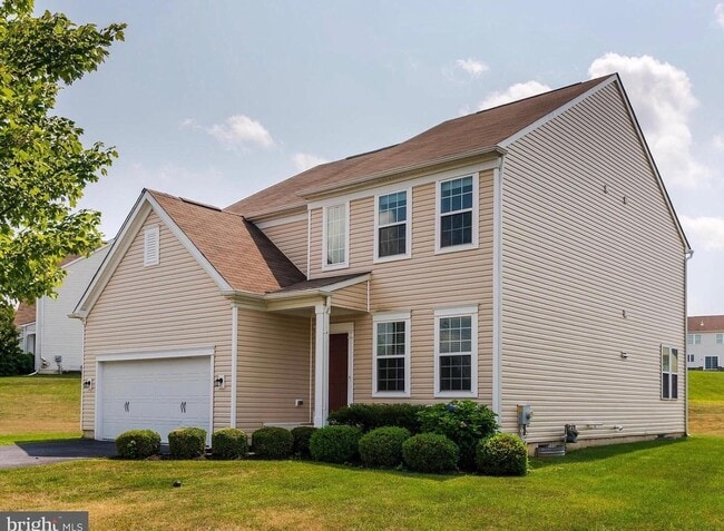 Building Photo - 710 N Haines Cir