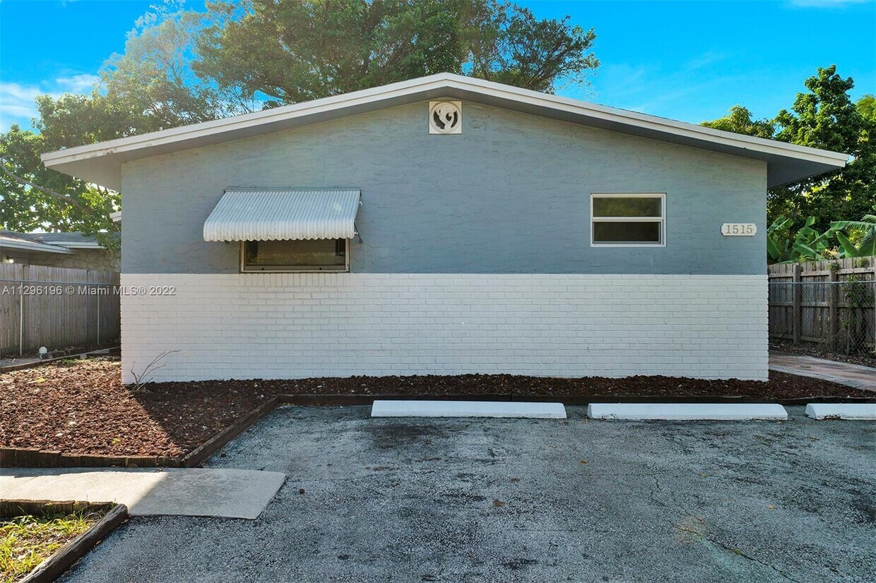 Primary Photo - 1515 NW 2nd Ave