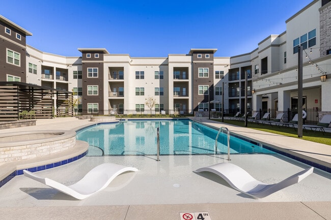 Heritage Grove apartments — community photo - Heritage Grove