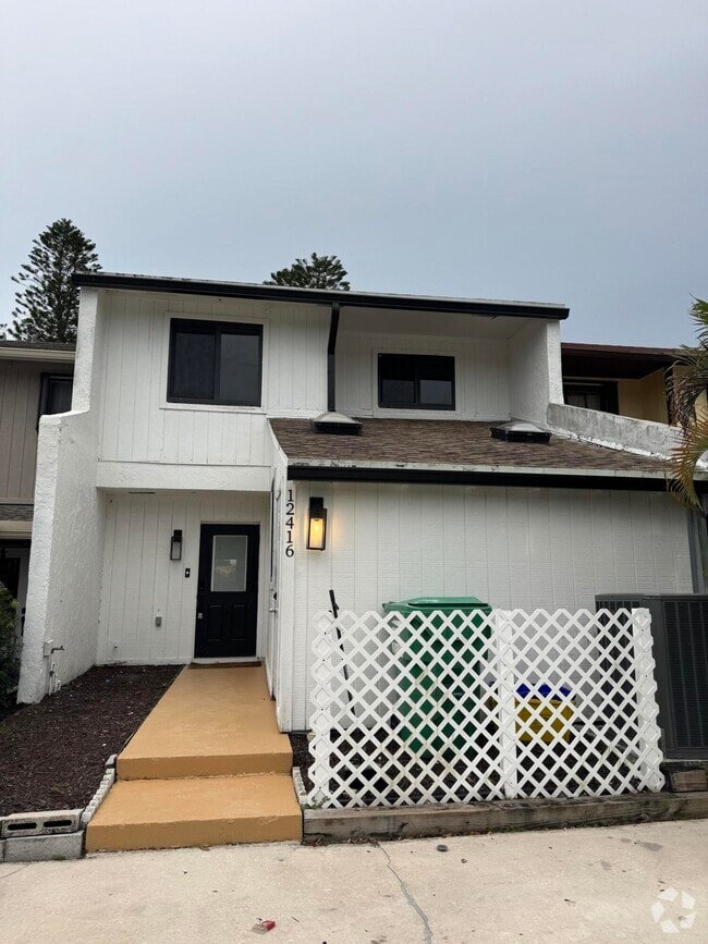 Building Photo - 12416 Westhampton Cir
