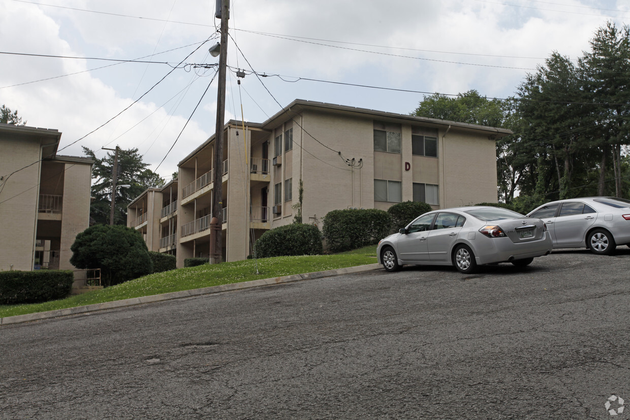 Foto del edificio - Caldwell Court Condominiums