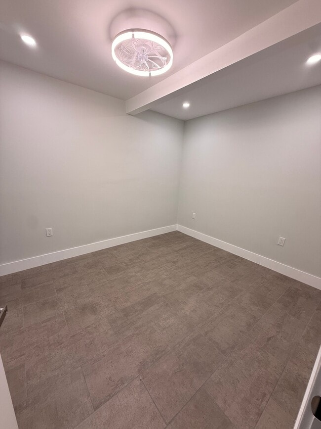 Photo - 10555 SW 32nd St (Miami, FL) Apartment
