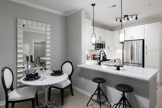 Building Photo - 4855 Magnolia Cove Dr