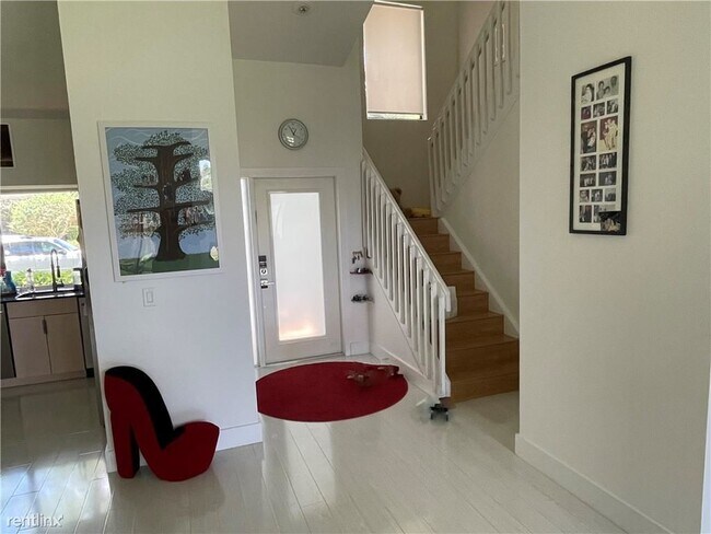 Building Photo - 3 br, 2.5 bath House - 777 Saint Albans Dr