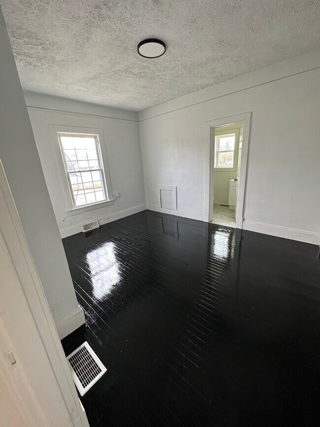 Foto del edificio - 3427 Campbell Avenue