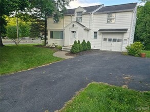 Building Photo - 969 Meadowbrook Dr