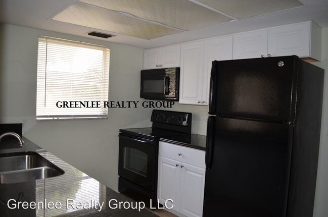 Foto del edificio - 3 br, 2 bath House - 3221 Topp Dr.