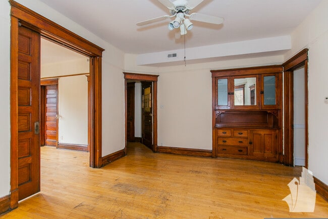 Foto del edificio - 3637 N Paulina St