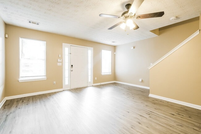 Building Photo - 2862 Vining Ridge Terrace