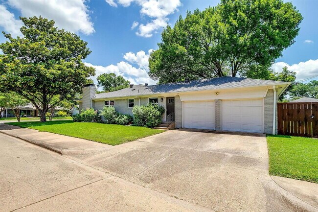 Photo - "Darling 3-Bedroom, 2.5-Bath Home with Elegant Upgrades!"