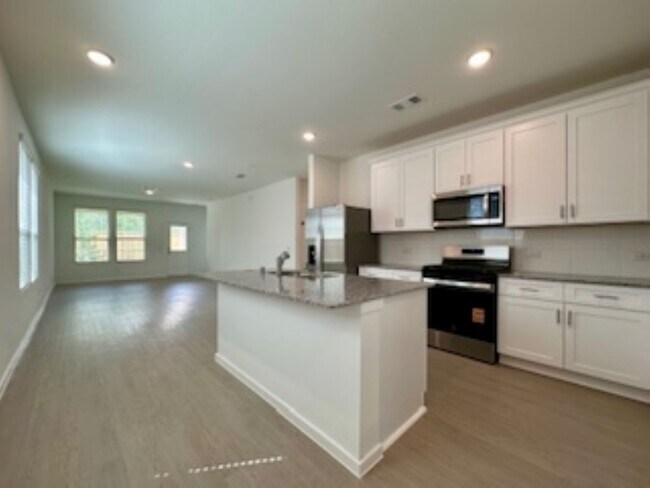 Foto del edificio - 500 Kinglet Dr