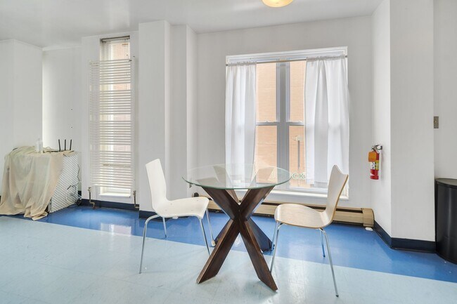 Foto del edificio - 401 College Ave