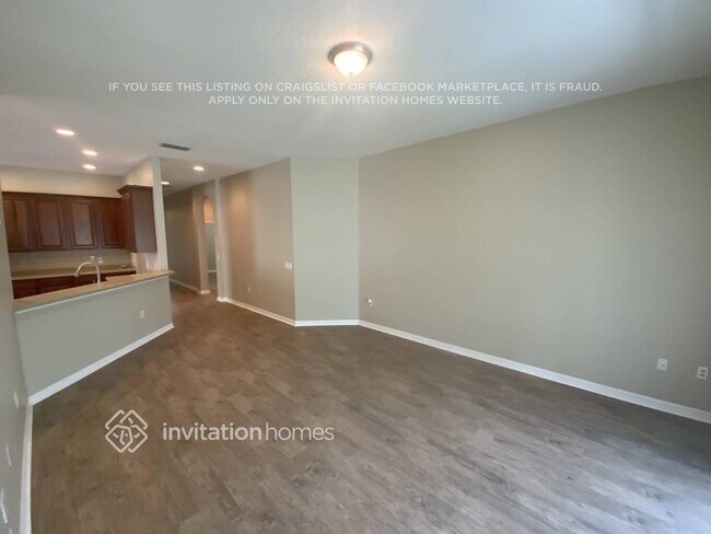 Foto del edificio - 3224 Bayflower Ave