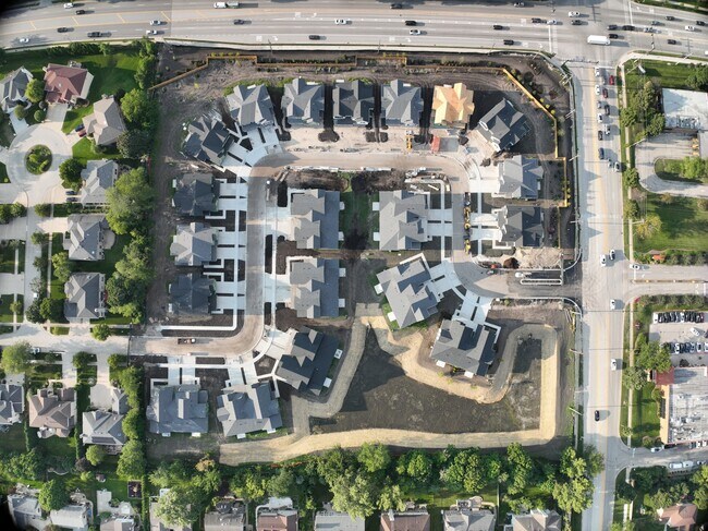 Foto del edificio - Residences at Charlie Court