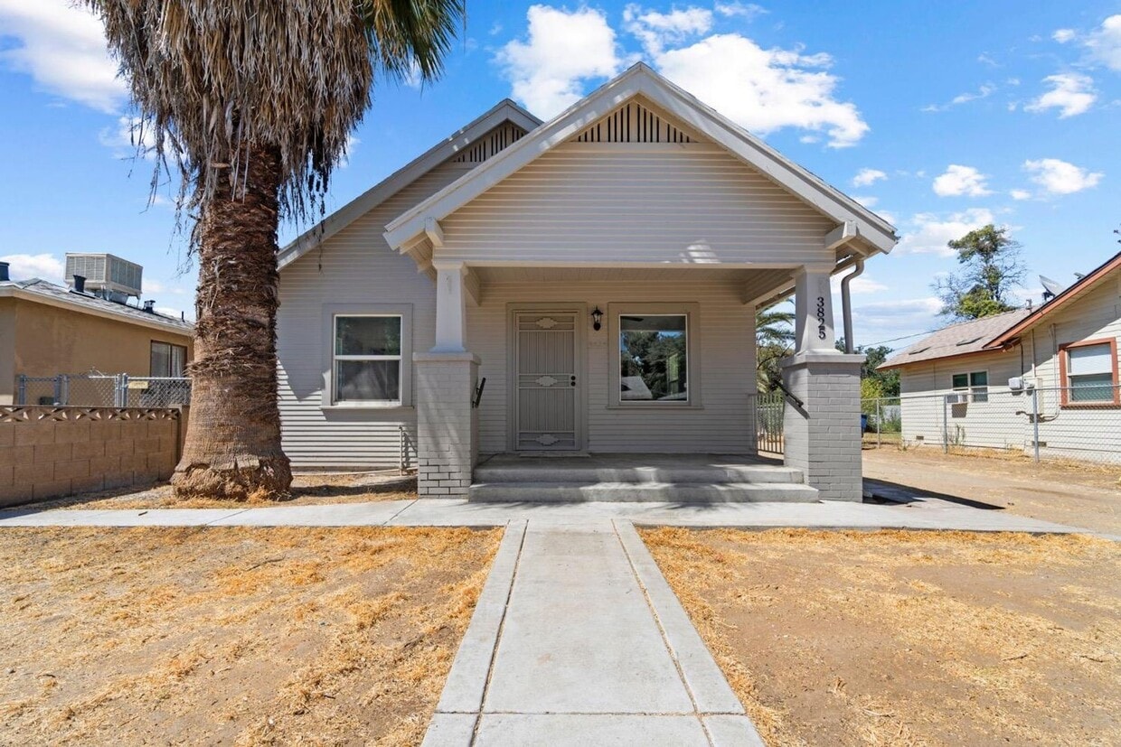 3 br, 1 bath House 3825 E Mono St House Rental in Fresno, CA