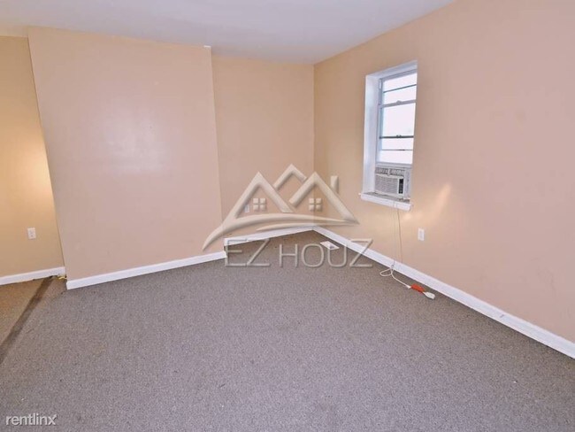 Building Photo - 3 br, 2 bath  - 1619 Aisquith
