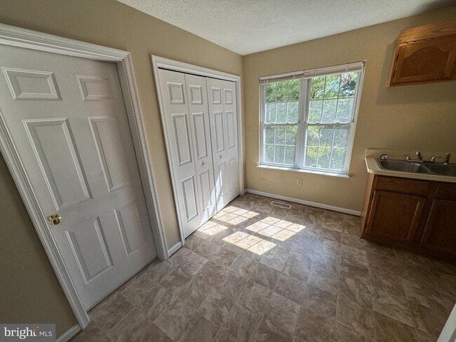 Building Photo - 536 Allston Cir