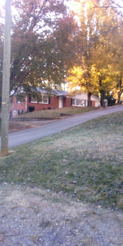 Primary Photo - 21 Forest View Cir