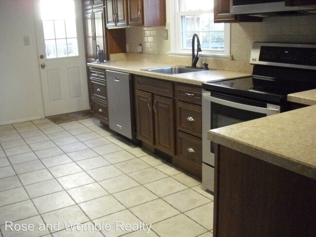 Foto del edificio - 4 br, 2.5 bath House - 509 Kingston Drive