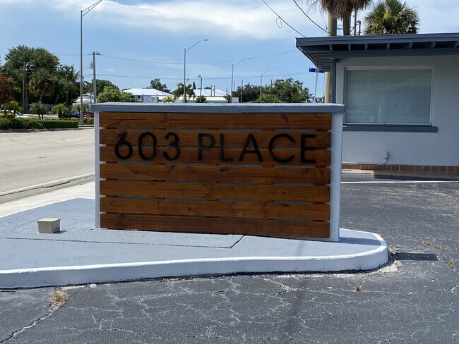 Foto del edificio - 603 SW Federal Hwy