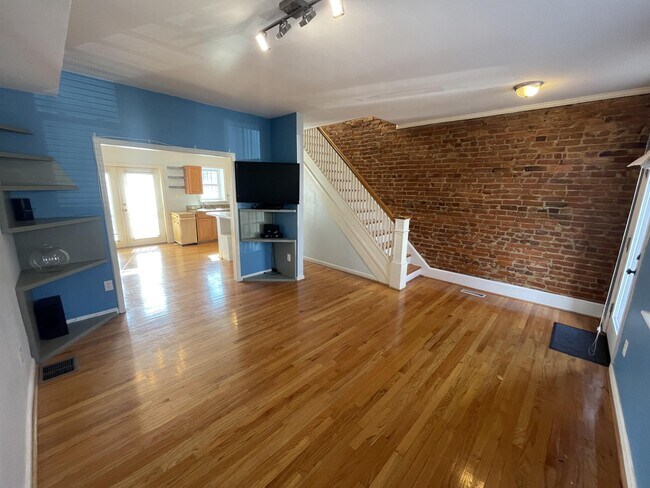 Foto del edificio - 635 Morton Pl NE