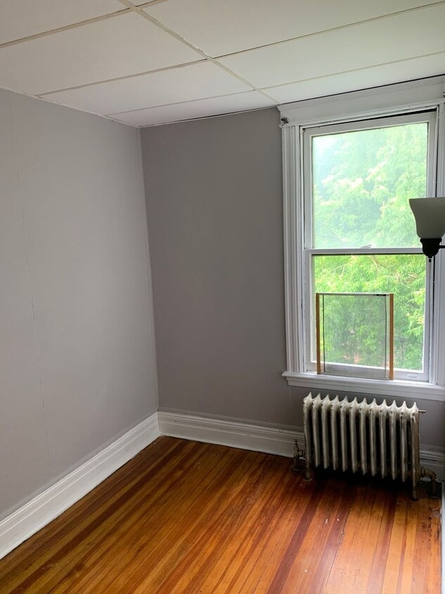 223 Western Ave Unit Apartment 2, Albany, NY 12203 Room for Rent in