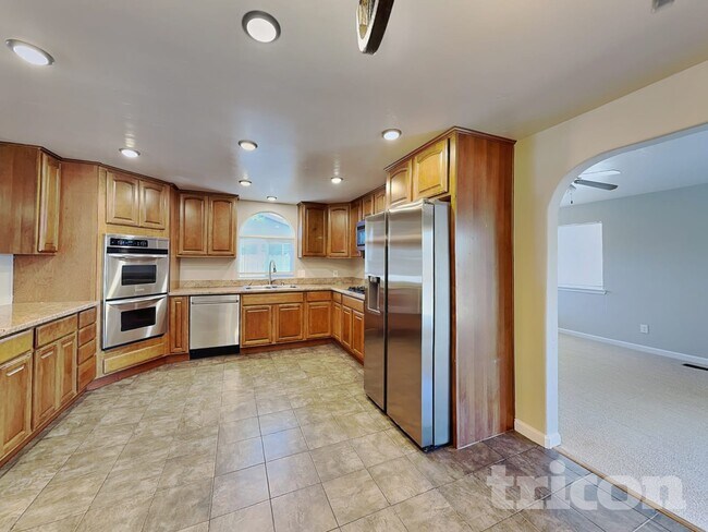 Foto del edificio - 2255 Howard Dr