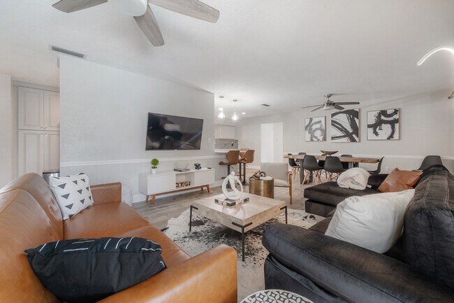 Foto del edificio - 1396 Kennywood Dr