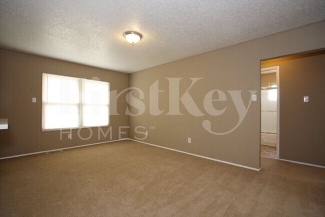 Building Photo - 6720 Foxbend Court