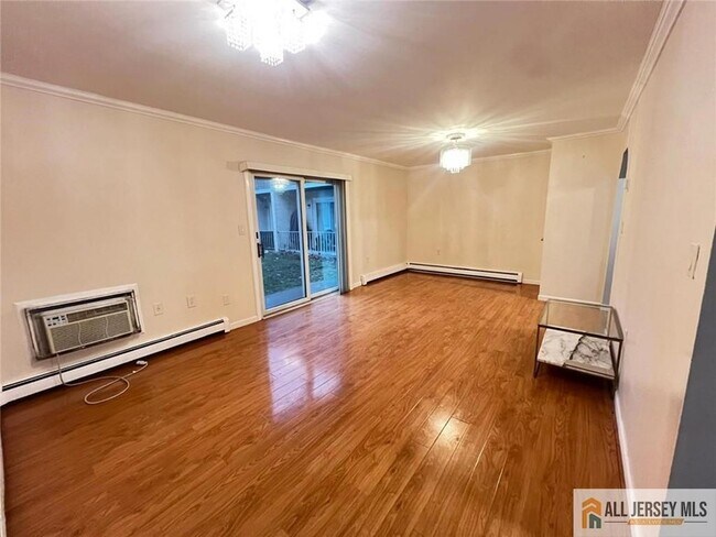 Building Photo - 406 Cranbury Rd