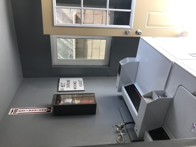 Laundry Room - 628 Marion Pl