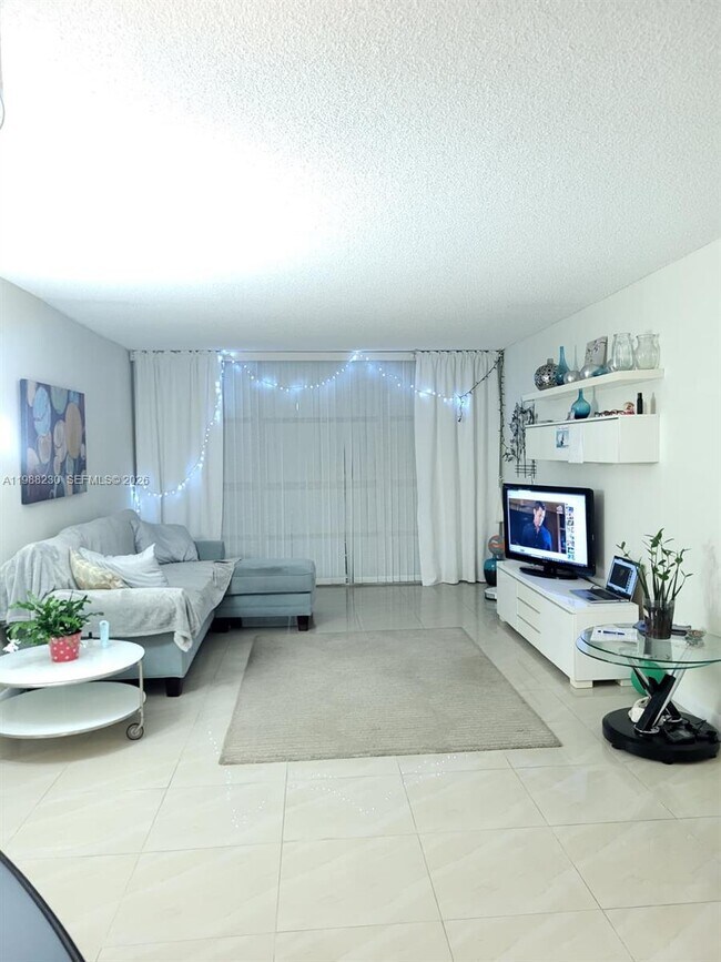 Building Photo - 601 Three Islands Boulevard