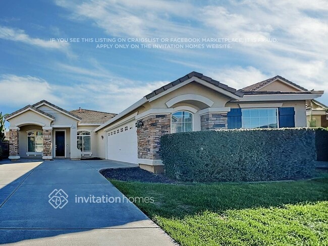 Building Photo - 1704 Carswell Ln