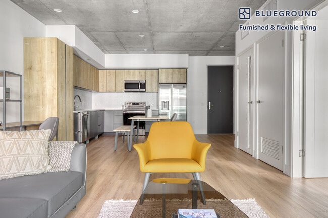 Foto del edificio - 1027 Wilshire Blvd